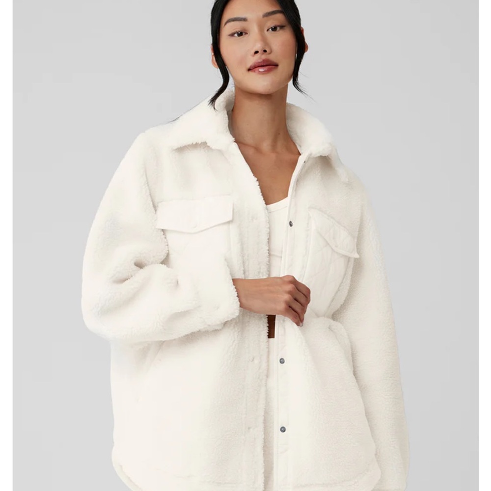 ALO Yoga White Teddy Jacket Plush Oversized Design